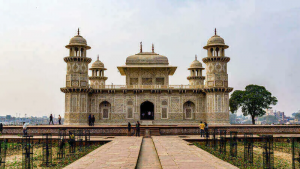 Бэби-Тадж (Итимад-уд-Даула, Tomb of I'timād-ud-Daulah)