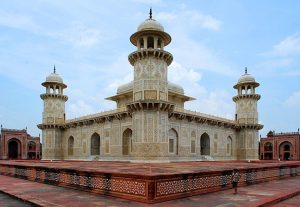 Бэби Тадж (Итимад-уд-Даула, Tomb of I'timād-ud-Daulah)