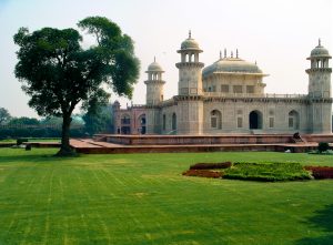 Бэби Тадж (Итимад-уд-Даула, Tomb of I'timād-ud-Daulah)