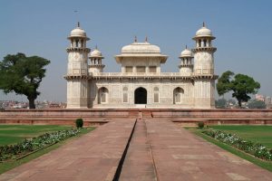 Бэби-Тадж (Итимад-уд-Даула, Tomb of I'timād-ud-Daulah)